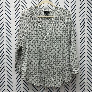 PAIGE White & Navy Button Down Shirt - M